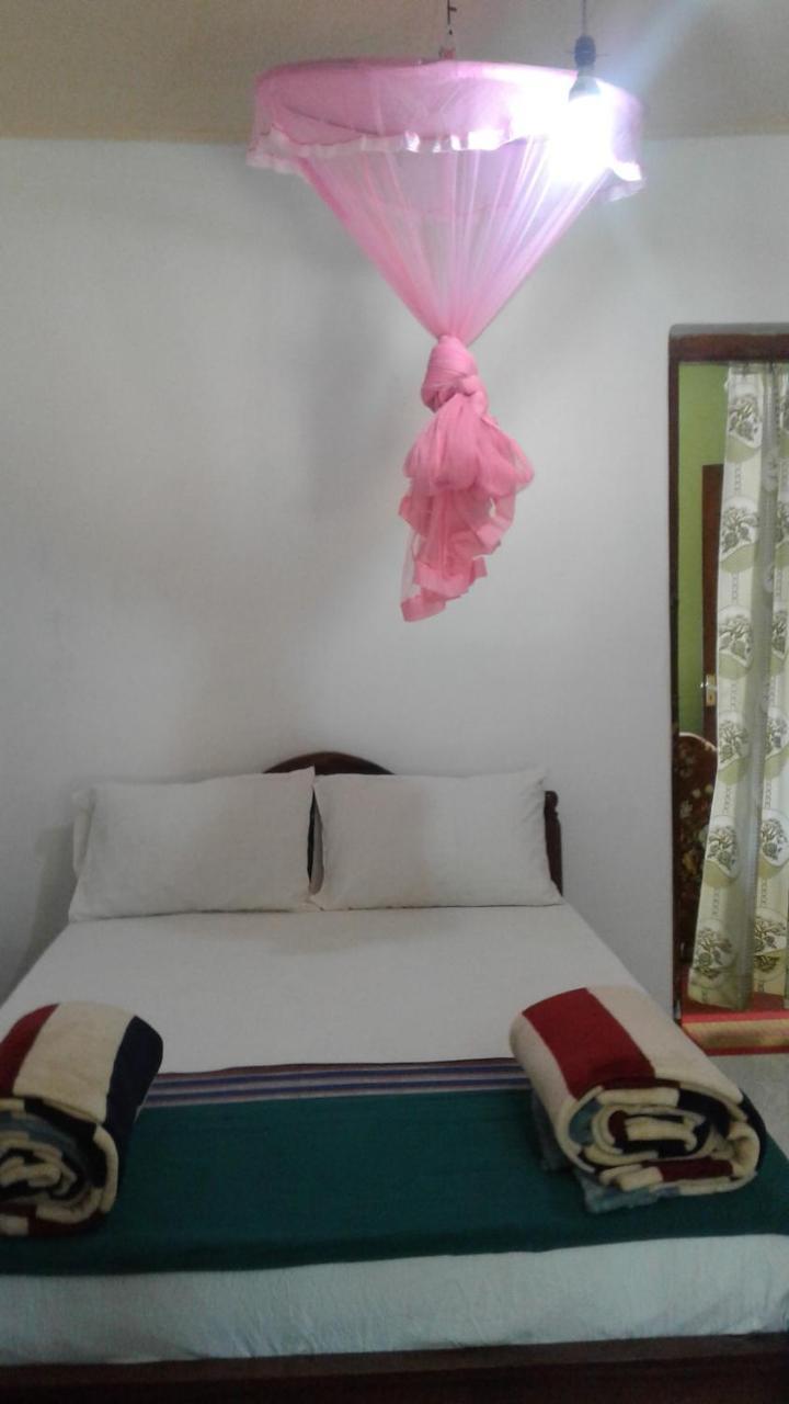 Peters Inn Ella Kültér fotó